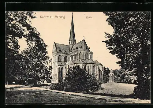 AK Doberan i. Mecklbg., Ortspartie mit Kirche