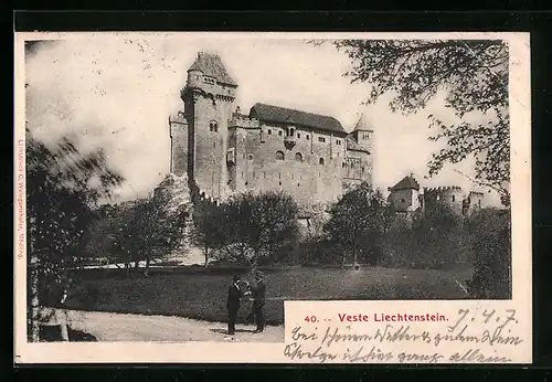 AK Liechtenstein, Zwei Herren vor der Veste