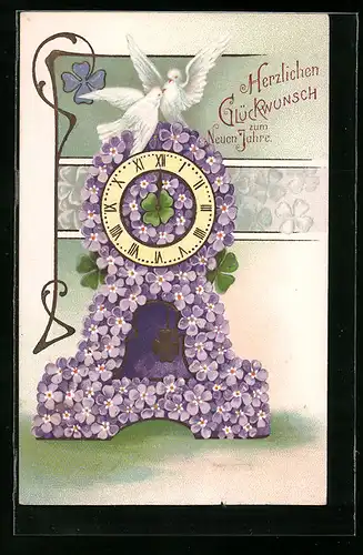 Präge-AK Uhr aus Blumen - Vergissmeinnicht, Tauben und Kleeblätter