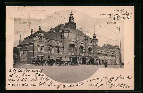 AK Lübeck, Bahnhof, Frontansicht mit Droschken