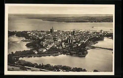 AK Stralsund, Panoramablick aus der Luft