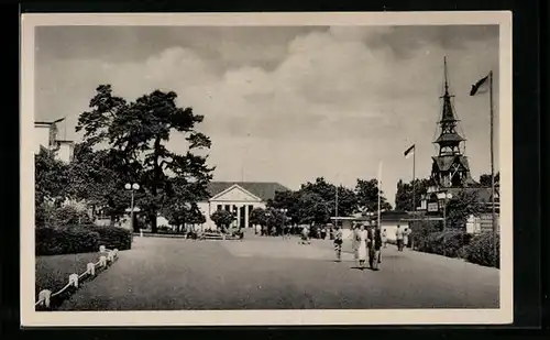 AK Heringsdorf /Ostsee, Kurpromenade mit Kulturhaus