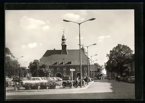 AK Finsterwalde /Niederlausitz, Partie am Markt