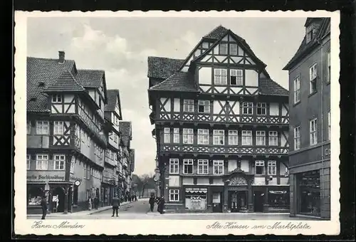 AK Hann. Münden, Alte Häuser am Marktplatz