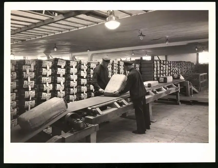 43 Fotografien Reemtsma Tabakfabrik Hamburg, Tabakverarbeitung, Werk, Zigarettenfabrik, Trockenstempel Franz Rompel, HH 20