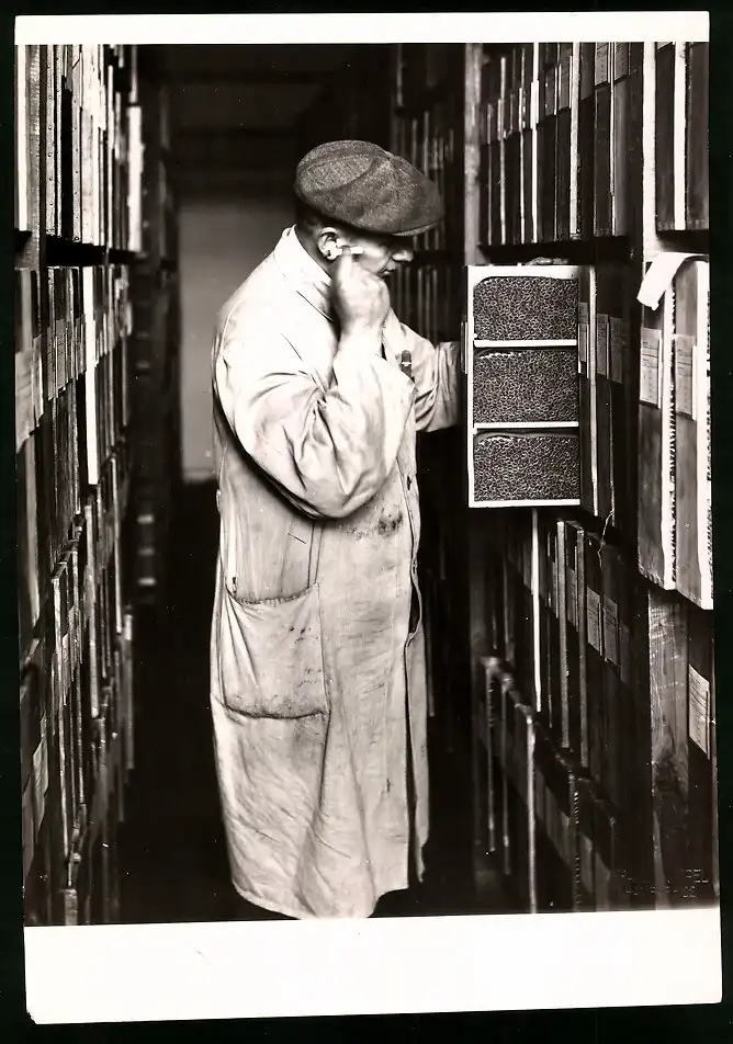 43 Fotografien Reemtsma Tabakfabrik Hamburg, Tabakverarbeitung, Werk, Zigarettenfabrik, Trockenstempel Franz Rompel, HH 25