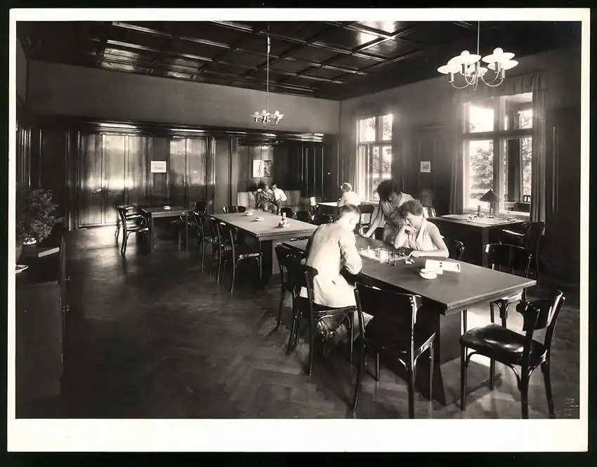 43 Fotografien Reemtsma Tabakfabrik Hamburg, Tabakverarbeitung, Werk, Zigarettenfabrik, Trockenstempel Franz Rompel, HH 33