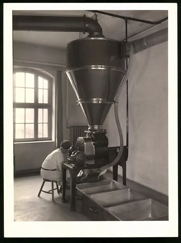 43 Fotografien Reemtsma Tabakfabrik Hamburg, Tabakverarbeitung, Werk, Zigarettenfabrik, Trockenstempel Franz Rompel, HH 4