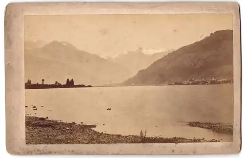 Fotografie unbekannter Fotograf, Ansicht Zell am See, Seepanorama mit Blick nach der Stadt