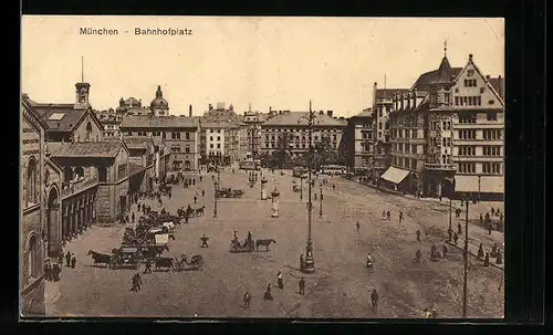 AK München, Bahnhofsplatz mit Bahnhof aus der Vogelschau