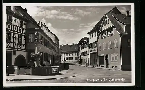 AK Ettenheim i. B., Rohanstrasse mit Brunnen