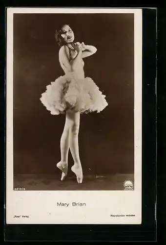AK Tänzerin Mary Brian im Ballettkleid in Zehenspitzen-Position