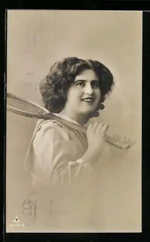 AK Hübsche Frau mit Tennisschläger