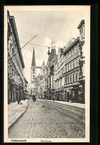 AK Halberstadt, Strasse Breitewweg mit Geschäften
