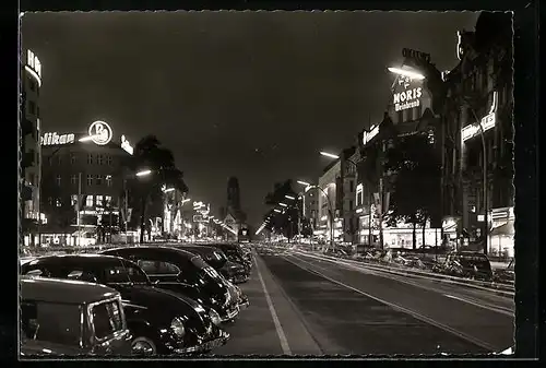 AK Berlin-Charlottenburg, Kurfürstendamm bei Nacht, VW-Käfer