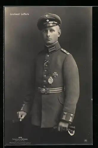 Foto-AK Sanke Nr. 372: Leutnant Leffers in Uniform