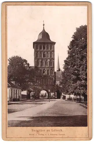 Fotografie J.Nöhring, Lübeck, Ansicht Lübeck, Partie mit Blick zum Burgtor und Gasthaus