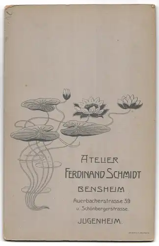 Fotografie Ferdinand Schmidt, Bensheim, Auerbachstr. 39 u. Schönbergerstr., Älteres Paar in eleganter Kleidung