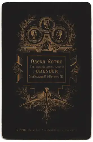 Fotografie Oscar Rothe, Dresden, Schäferstr. 17 & Berlinerstr. 30, Drei Mädchen in weissen Kleidern