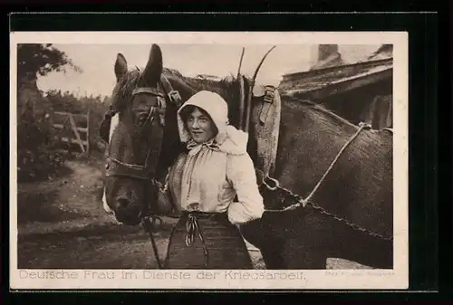 AK Deutsche Frau im Dienste der Kriegsarbeit