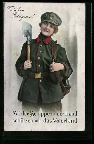 AK Fräulein Feldgrau mit Schippe in der Hand