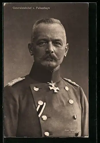 AK Heerführer von Falkenhayn, Generalstabchef, Portrait in dekorierter Uniform