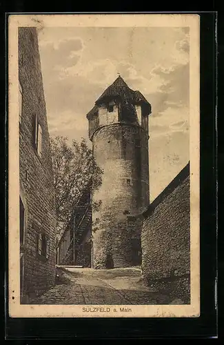 AK Sulzfeld a. Main, Strassenpartie mit Turm