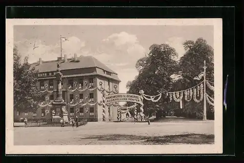 AK Höxter, Handwerks- und Gewerbe-Ausstellung, Eingang mit geschmücktem Haus und Säulendenkmal