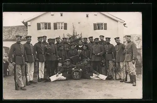 Foto-AK Eitensheim, Gruppenbild des II. Korp. 10. I. R. Eitensheim 1914