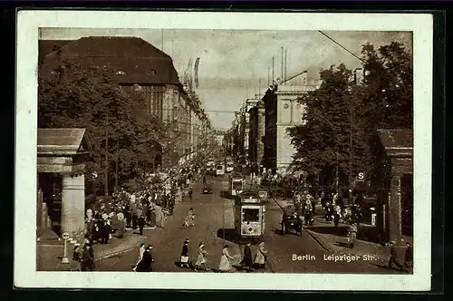 AK Berlin, Leipziger Strasse, Strassenbahn