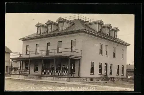 Foto-AK Natural Bridge, NY, The Hotel