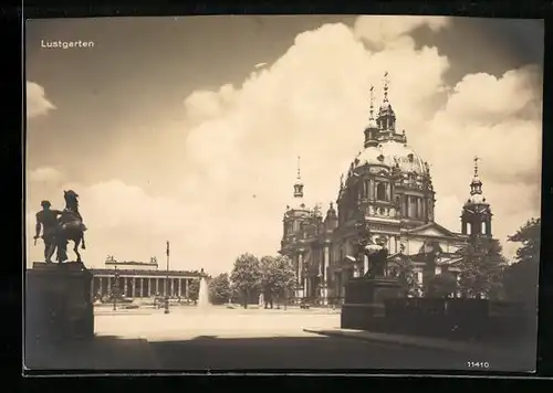 AK Berlin, Lustgarten, Altes Museum und Dom