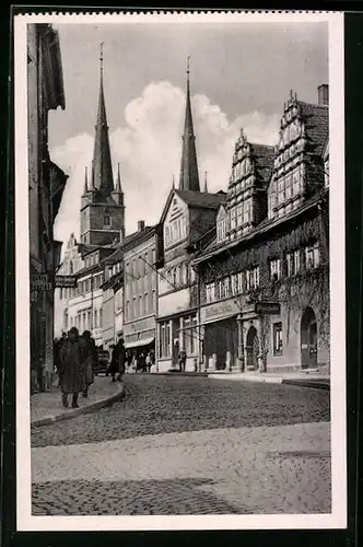 AK Saalfeld / Saale, Saalstrasse mit Stadtapotheke