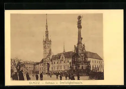 AK Olmütz, Rathaus und Dreifaltigkeitssäule
