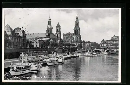 AK Dresden, Dampfschifflandeplatz mit Blick zur Kirche