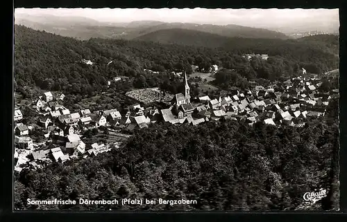 AK Dörrenbach i. Pfalz, Blick auf die Stadt mit der Kirche im Zentrum, Fliegeraufnahme, Rathaus Gaststätte