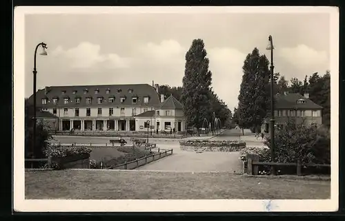 AK Bad Saarow-Pieskow, Blick auf den Bahnhofsplatz