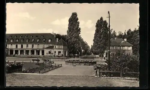 AK Bad Saarow, Blick auf den Johannes-r.-Becher-Platz