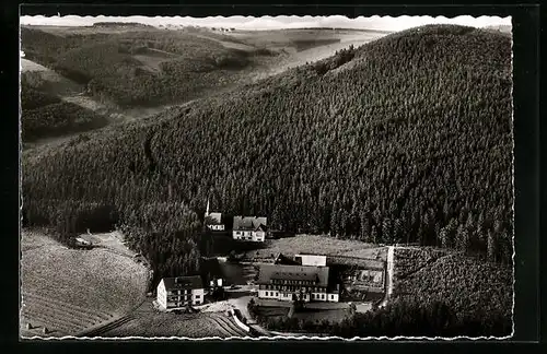 AK Schmallenberg im Hochsauerland, Blick auf das Berghotel Knochen
