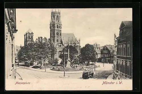 AK Münster i. W., eine Strassenbahn vor der Kirche auf dem Marienplatz