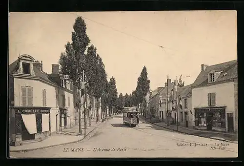 AK Le Mans, L`Avenue de Paris, eine Strassenbahn auf der Strasse