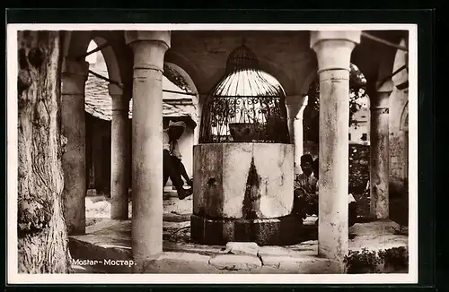 AK Mostar, Reinigungsbrunnen am Eingang einer Moschee