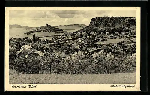 AK Gerolstein /Eifel, Gesamtansicht von einem Berg aus