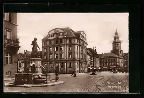 AK Döbeln i. Sa., Obermarkt mit Brunnen