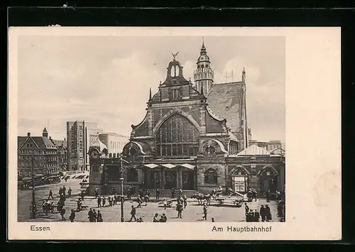 AK Essen, Passagiere vor dem Hauptbahnhof