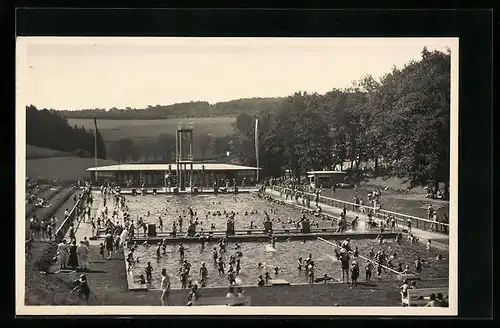 AK Lüdenscheid, volles Haus im Strandbad