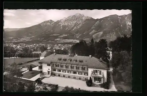 AK Bayer. Gmain, Bayer. Feuerwehrheim, mit Ortsansicht