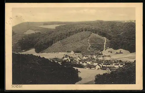 AK Scheid / Eifel, Generalansicht im Tal von Wald umgeben