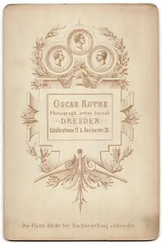 Fotografie Oscar Rothe, Dresden, Schäferstrasse 17, Korpulenter Bürgerlicher mit Schnurrbart und gewellten Haaren