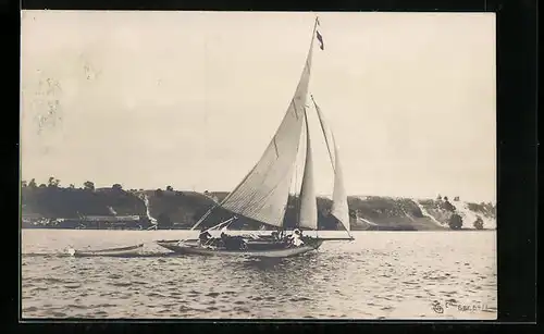 AK Segelboot mit Beiboot